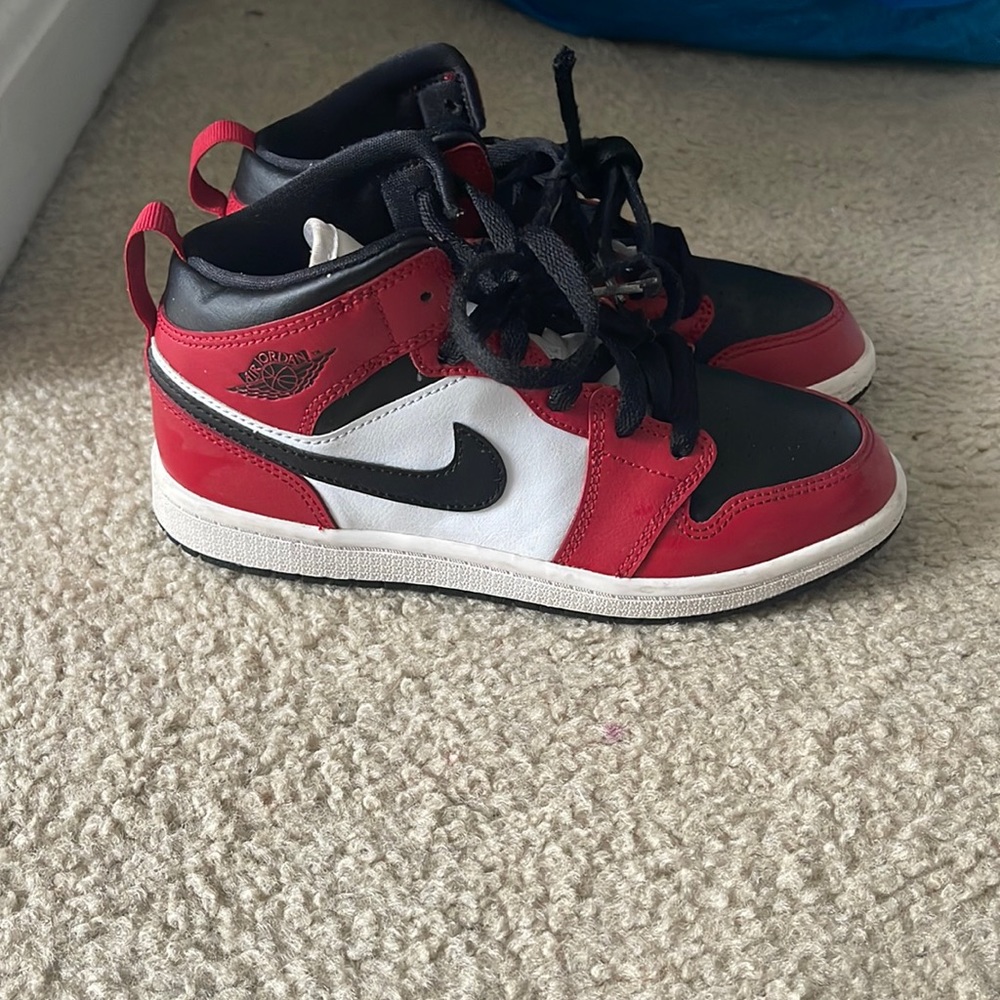 Jordan Retro Kids Size 2Y